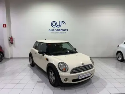 Usado Mini Cooper 95 CV (69 kW) 2009 Beige Utilitario