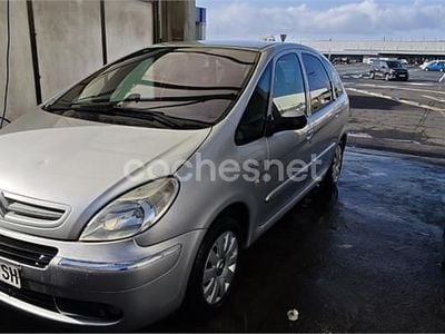 Usado Citroën Xsara Picasso Exclusive 92 CV (67 kW) 2007 Gris / plata Monovolumen