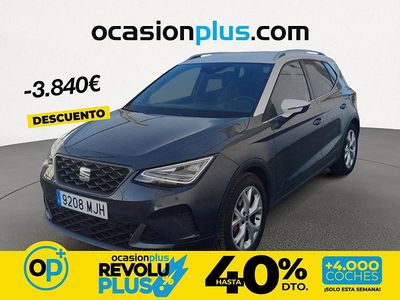 Usado Seat Arona FR 150 CV (110 kW) 2023 Gris / plata SUV