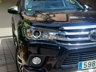 Usado Toyota HiLux 150 CV (110 kW) 2018 Negro Pickup/Camioneta