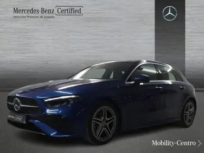 Usado Mercedes A180 AMG line 116 CV (85 kW) 2024 Azul espectra Utilitario
