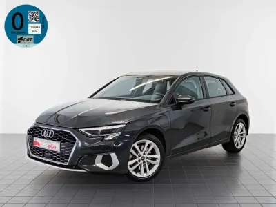 Usado Audi A3 Sportback Advanced 204 CV (150 kW) 2022 Gris Utilitario