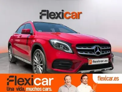 Usado Mercedes GLA200 156 CV (114 kW) 2020 Rojo SUV
