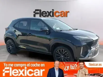 Usado Toyota Yaris Active 116 CV (85 kW) 2021 Negro Utilitario