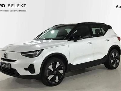 Begagnad Volvo XC40 Core 185 kW (252 HK) 2023 Vit SUV