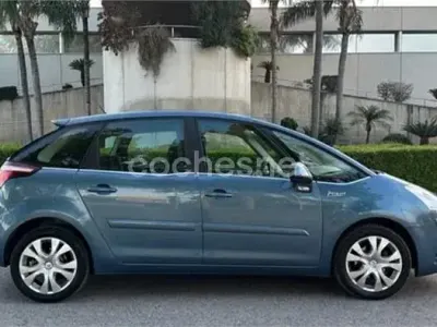 Usado Citroën C4 Picasso 112 CV (82 kW) 2012 Azul Monovolumen