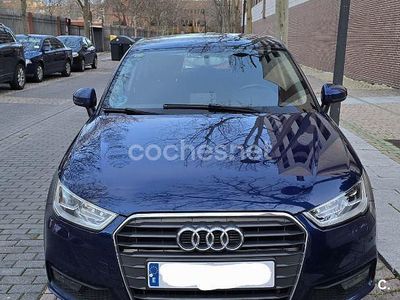 Usado Audi A1 Sportback Attraction 116 CV (85 kW) 2015 Azul Utilitario