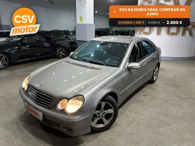 Usado Mercedes C220 Avantgarde 150 CV (110 kW) 2006 Beige Berlina