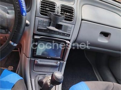 Granate Usado 1999 Renault Laguna Berlina | 1200 €