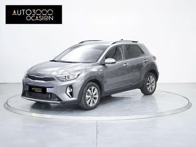 Käytetty Kia Stonic 100 HP (73 kW) 2024 Sininen Katumaasturi