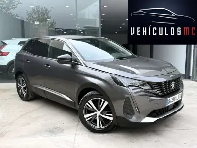 Usado Peugeot 3008 Allure 131 CV (96 kW) 2021 Beige SUV