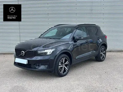 Usado Volvo XC40 Plus 163 CV (119 kW) 2024 Azul SUV