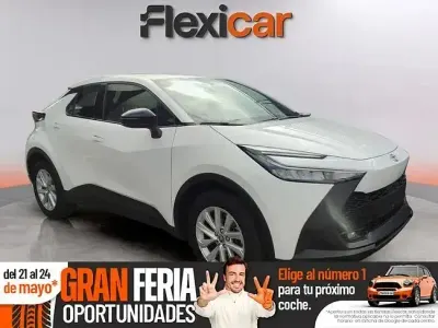 Begagnad Toyota C-HR