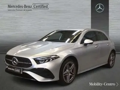 Usado Mercedes A250 219 CV (161 kW) 2025 Plateado Berlina
