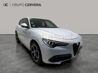 Usado Alfa Romeo Stelvio Veloce 210 CV (154 kW) 2020 Gris / plata SUV