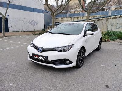 Usado Toyota Auris Hybrid Edition 136 CV (100 kW) 2018 Blanco Berlina