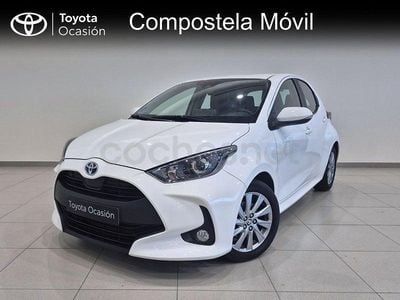 Usado Toyota Yaris Hybrid Active 116 CV (85 kW) 2023 Blanco Berlina