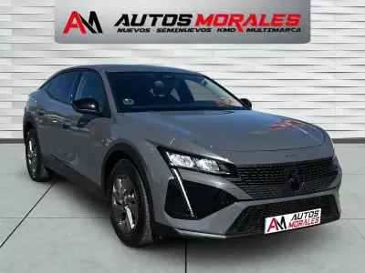 Usado Peugeot 408 Allure 131 CV (96 kW) 2024 Gris Berlina