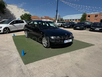 Begagnad BMW 330 Comfort Edition 184 HK (135 kW) 2002 Grön Sedan