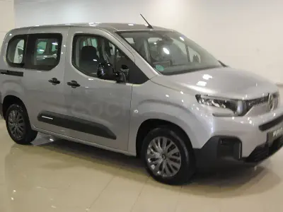 Usado Citroën Berlingo 102 CV (75 kW) 2025 Gris / plata Monovolumen