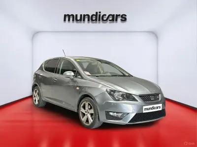 Usado Seat Ibiza FR 105 HP (77 kW) 2015 Cinzento Sedan