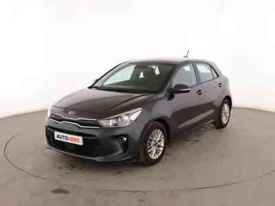 Usado Kia Rio 85 CV (62 kW) 2017 Negro Berlina