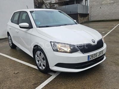 Blanco Usado 2015 Skoda Fabia Ambition Berlina | 9300 € (Precio justo)