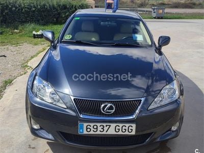 Lexus IS220d
