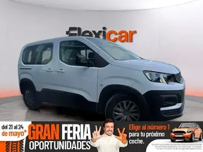 Usado Peugeot Rifter Active 102 CV (75 kW) 2022 Blanco Monovolumen
