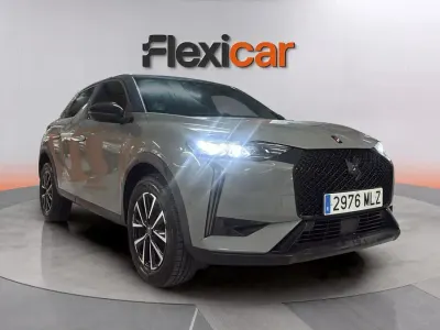 Usado DS Automobiles DS3 Crossback Performance 131 CV (96 kW) 2023 Gris SUV