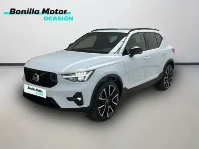 Usado Volvo XC40 Ultra 197 CV (144 kW) 2024 Azul SUV