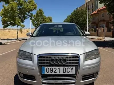 Usado Audi A3 Ambition 105 CV (77 kW) 2005 Gris / plata Utilitario