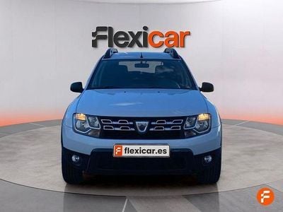 Begagnad Dacia Duster Lauréate 125 HK (91 kW) 2015 Vit SUV