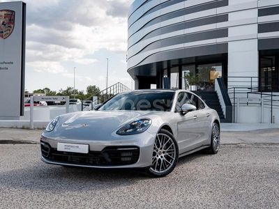 Porsche Panamera 4