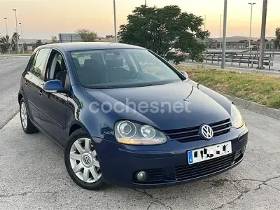 Usado VW Golf IV Highline 105 CV (77 kW) 2006 Azul Berlina