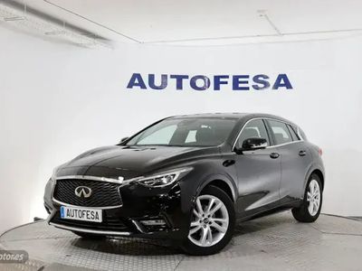 Infiniti Q30