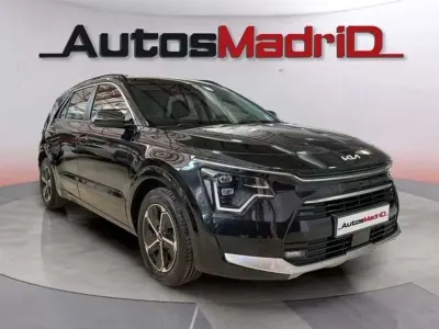 Usado Kia Niro 141 CV (103 kW) 2022 Negro SUV