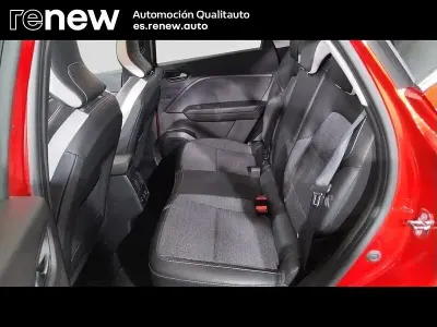 Usado Renault Captur Zen 159 CV (116 kW) 2022 Rojo SUV