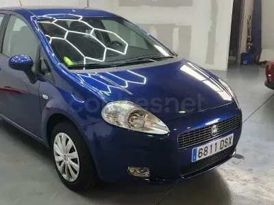 Usado Fiat Grande Punto Dynamic 77 CV (56 kW) 2006 Azul Utilitario