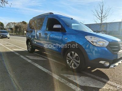 Azul Usado 2016 Dacia Dokker Stepway Monovolumen | 11.500 € (Un poco caro)