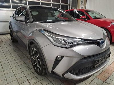 Usado Toyota C-HR Advance 184 CV (135 kW) 2022 Gris / plata SUV
