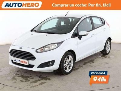 Usado Ford Fiesta Trend 95 CV (69 kW) 2015 Blanco Utilitario