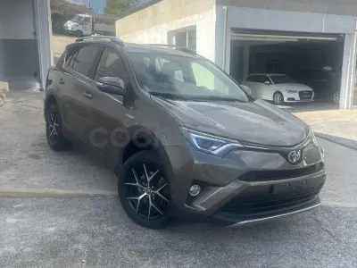 Usado Toyota RAV4 Hybrid 197 CV (144 kW) 2017 Verde SUV