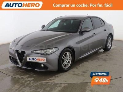 Usado Alfa Romeo Giulia Business 150 CV (110 kW) 2018 Gris / plata Berlina