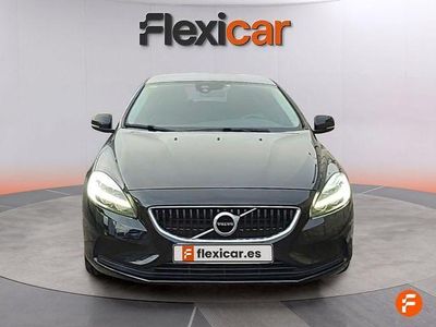 Usado Volvo V40 Momentum 120 HP (88 kW) 2018 Preto Sedan