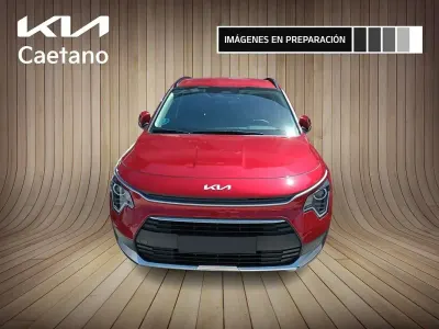 Usado Kia Niro 129 CV (94 kW) 2024 Rojo SUV