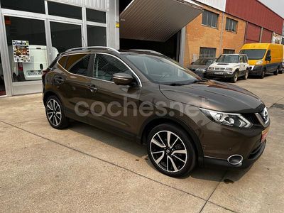 Beige Usado 2014 Nissan Qashqai Premium Edition SUV | 14.999 €