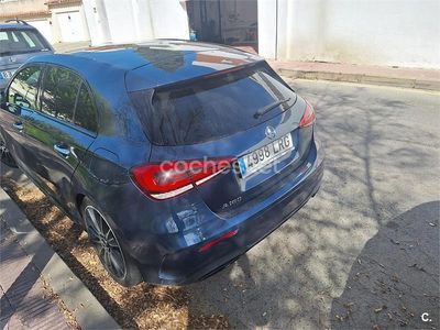 Usado Mercedes A180 136 CV (100 kW) 2020 Azul Berlina