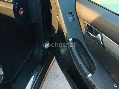 Usado Mercedes R350 265 CV (194 kW) 2013 Negro Monovolumen