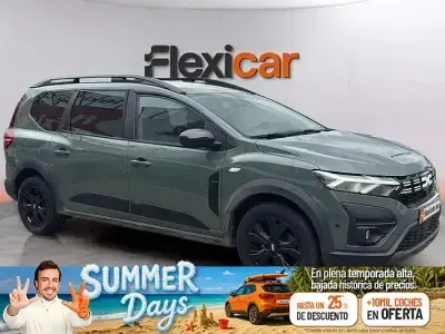 Usado Dacia Jogger Expression 100 CV (73 kW) 2023 Verde Monovolumen